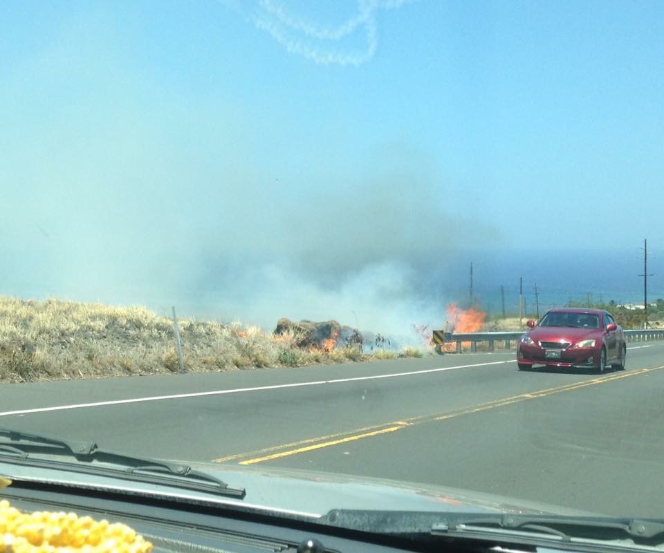 UPDATE: Kawaihae Brush Fire Continues to Burn Out of Control : Big ...