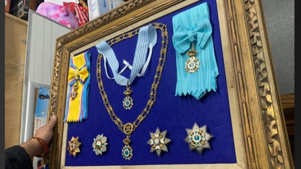 Replica medals stolen from Merrie Monarch Festival office in Hilo found