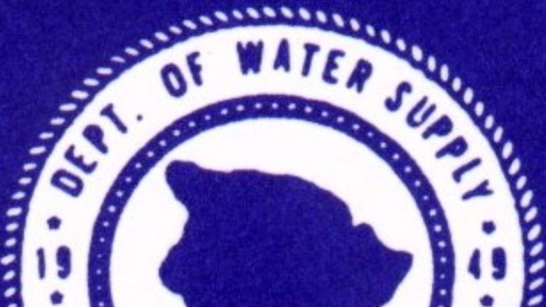 Water main break affects customers in Konawaena, Nāpōʻopoʻo