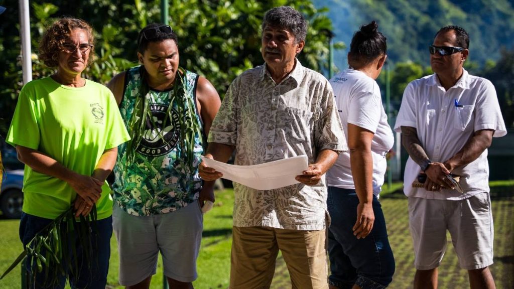Hōkūleʻa and Hikianalia return to Papeʻetē to rest, replenish and ready