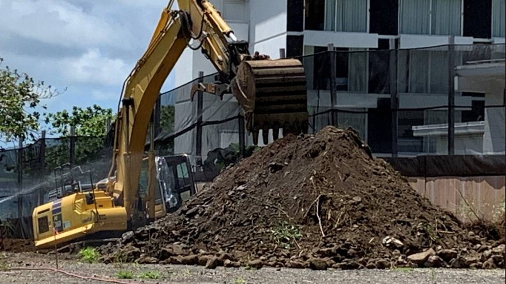 Final phase of demolition underway - Phase 2 Of Uncle Billys In Hilo Underway 7 10 25 BIN Feature Pic 1024x576 
