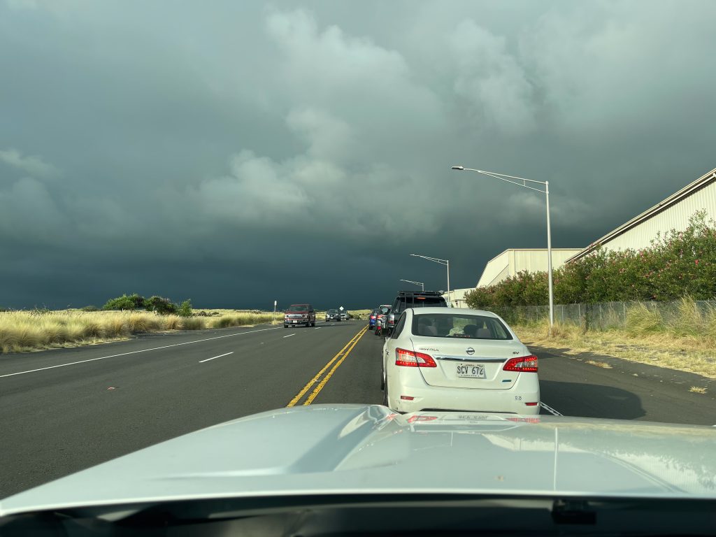 Traffic is backed up headed away from the coast on Hinalani Drive in Kailua-Kona on July 29, 2025. (Photo Credit: Tiffany DeMasters/Big Island Now)