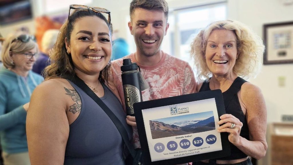 Visitors give big: Record $400K in donations made in support of Hawaiʻi, American Samoa national parks