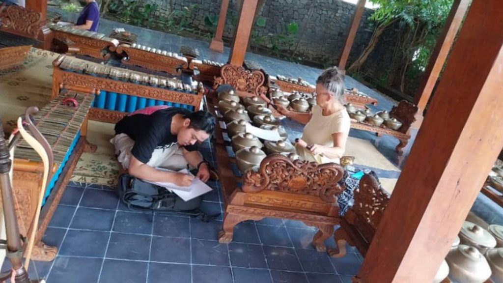 From Lava to Java: East Hawai‘i residents absorb Indonesian culture, share aloha