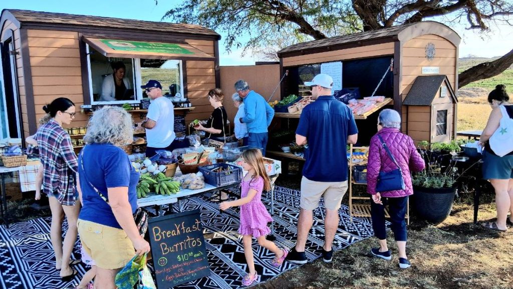 Business Monday: Shop local at new Farmstand on Saturdays  in Waikōloa Village