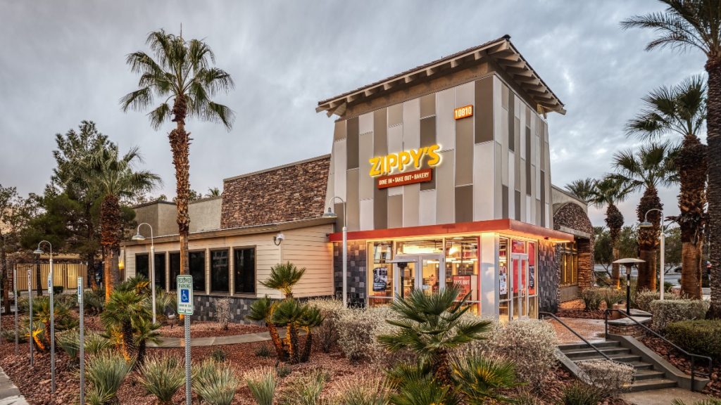 Grand opening of Zippy’s 4th Las Vegas branch showcases Hawaiian traditions, spirit