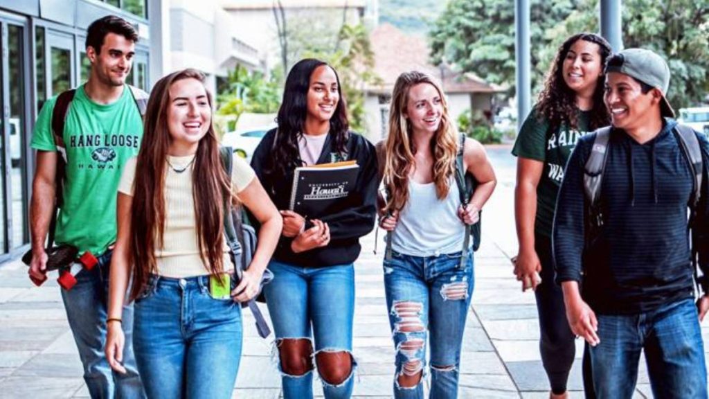 Several grad programs at University of Hawaiʻi at Mānoa earn national recognition