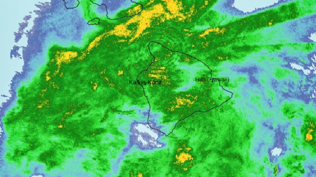 Radar over Big Island at 4:40 a.m. on April 10, 2026. (Screenshot: National Weather Service)