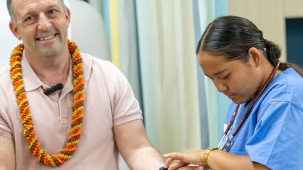 Governor highlights state’s first high school health learning lab at Wai‘anae High on O‘ahu