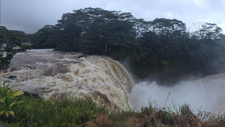 UPDATE: Portion of Highway 11 reopen after being closed for flooding; windward Big Island super soaked