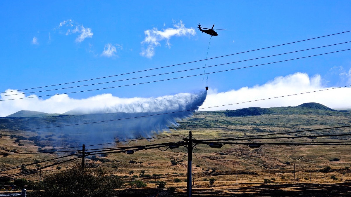 Hawaiʻi National Guard deployed Black Hawk to support wildfire response on Big Island
