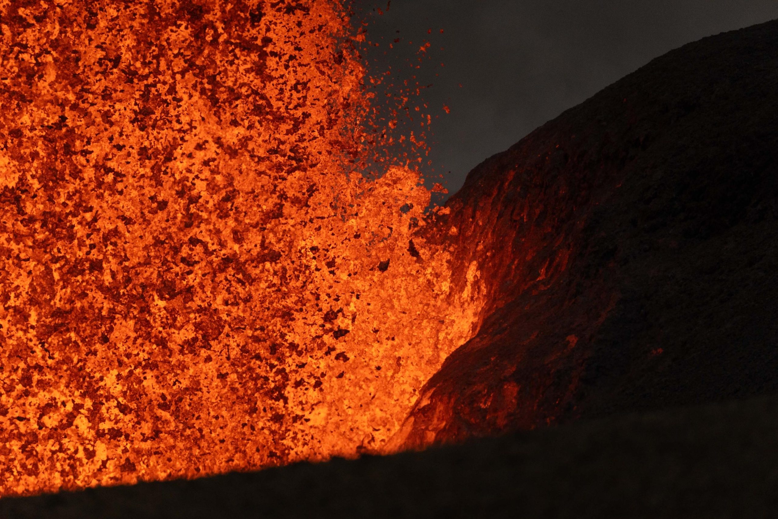 New study reveals Hawaiian mantle plume temperature rise over 47 million years