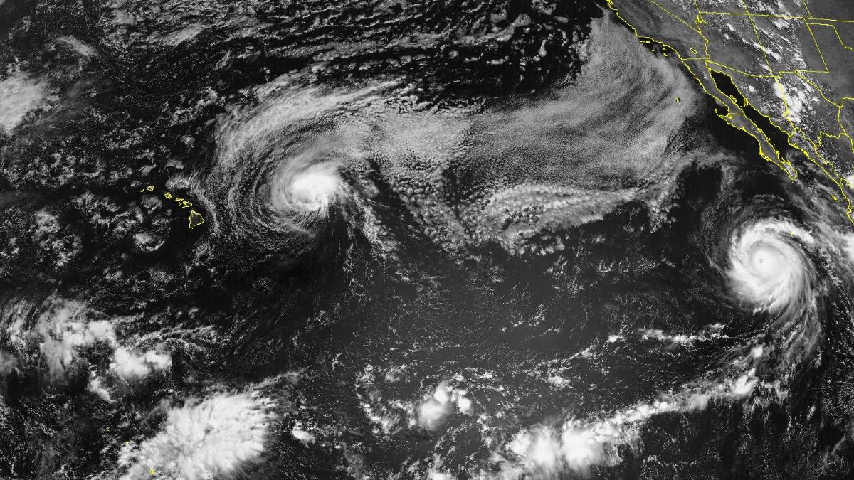 Hurricane Fausto Monday Update: Fausto downgrades to tropical storm, East Hawaiʻi beaches close due to high surf warning
