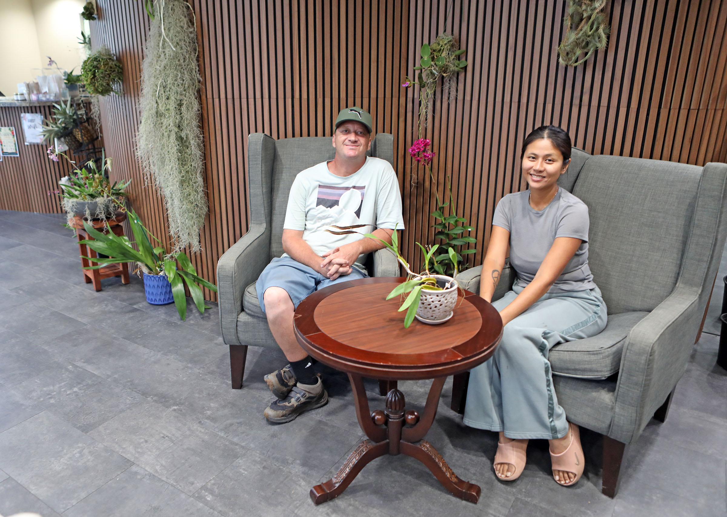 Business Monday: Colorful orchids breathe a fresh energy to a new Hilo cafe