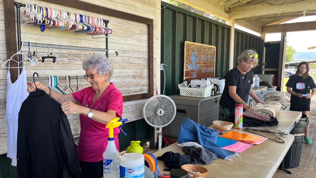Dusty Donkey Emporium marks a decade of supporting the Waikōloa Dry Forest Initiative