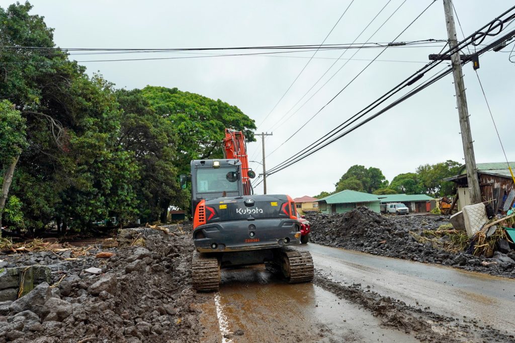 Cleanup begins on roads in the hard hit Kaʻū District of the Big Island after Hurricane Lala on Aug. 17, 2026.