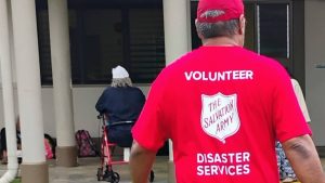 Salvation Army mobilizes to provide meals for Hilo apartment complex residents still without power