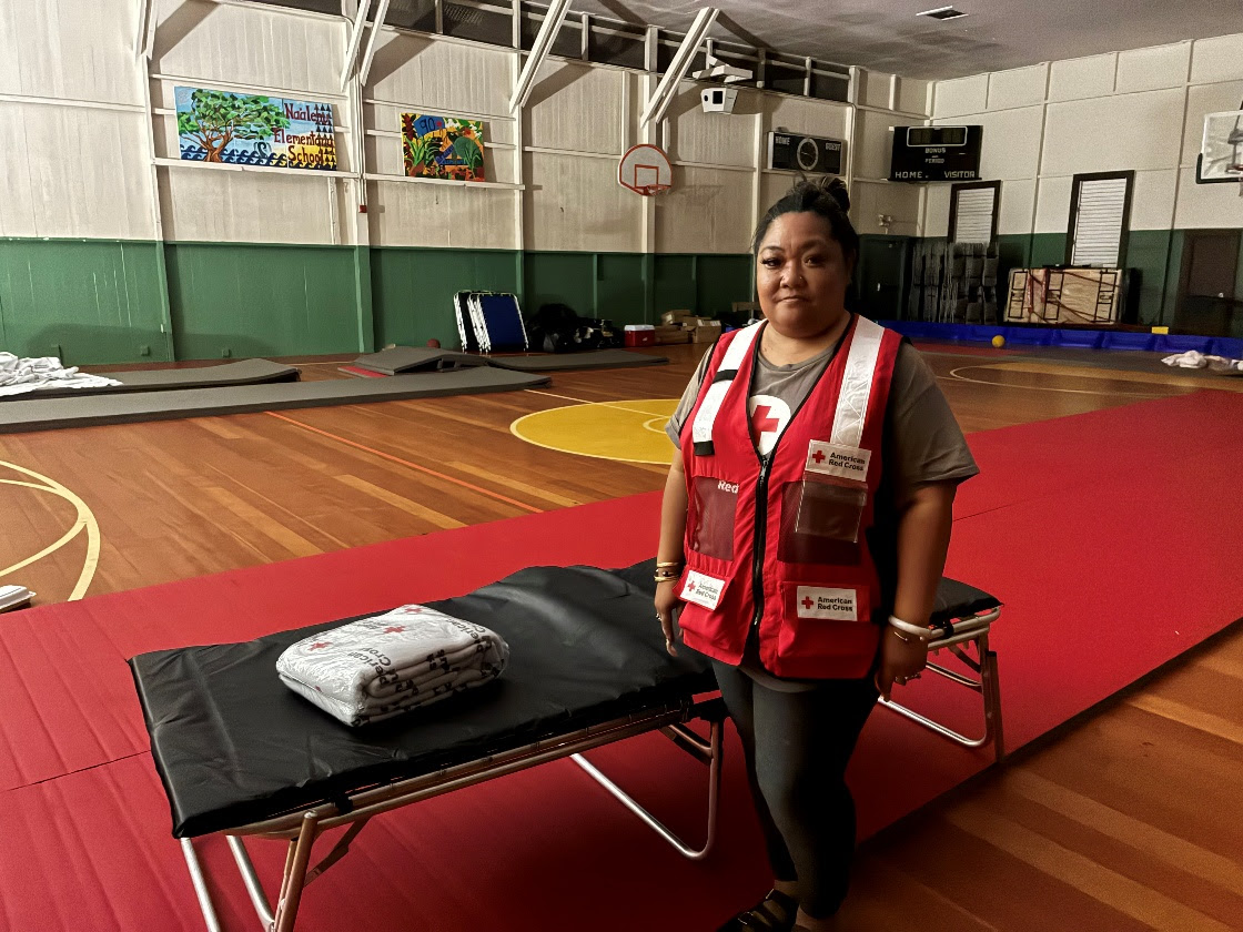 Volunteers across the Big Island helped Hurricane Lala recovery in shelters, on horseback, with a benefit concert