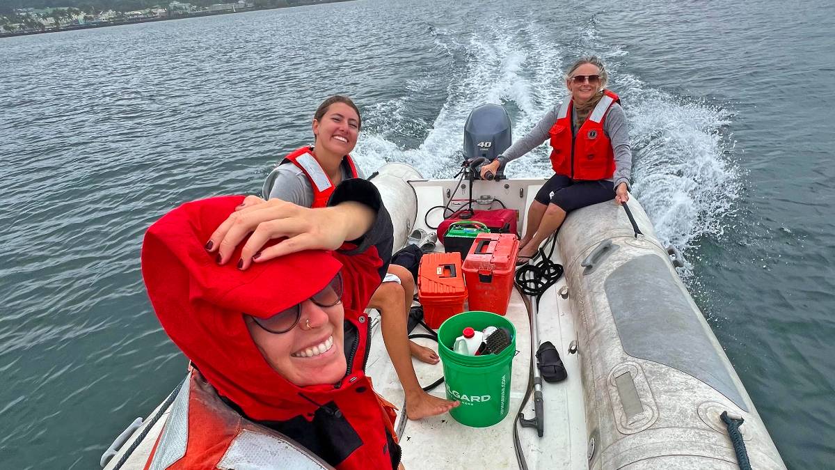 UH-Hilo students monitor water quality of Hilo Bay and impact of storms, agricultural runoff